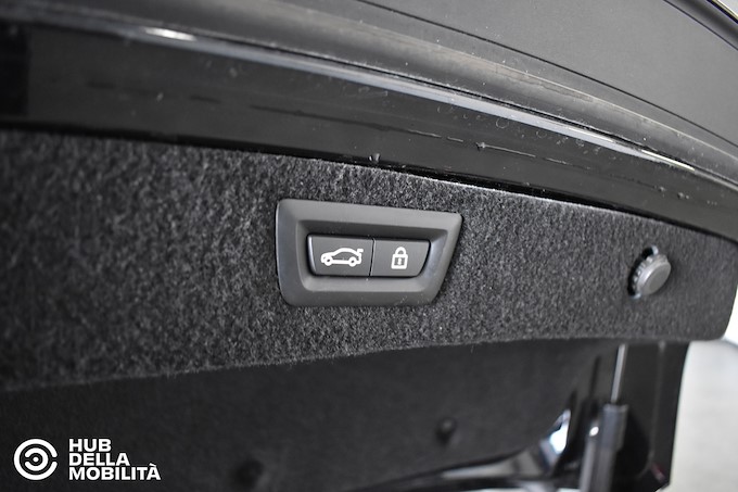 BMW M850i xDrive Cabrio